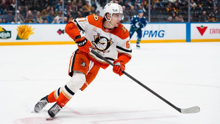 Ducks vs. Golden Knights Prediction, Odds, Best Prop Bet for NHL Playoffs Game 1