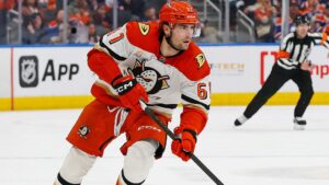Golden Knights vs Ducks Prediction, Picks & Odds for Sunday's NHL Playoffs Game 4
