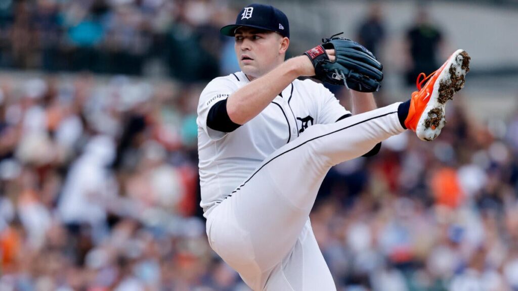 Two-time reigning winner Tarik Skubal falls from AL Cy Young favorite to off odds board due to elbow surgery